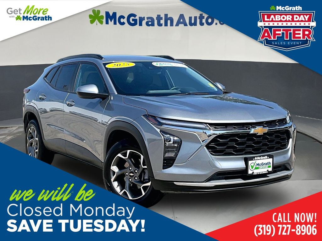 Sterling Gray Metallic 2025 Chevrolet Trax SUV / Crossover Front-Wheel Drive 6-Speed Automatic
