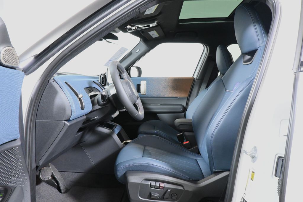 Thumbnail: 2027 MINI Cooper Countryman - 3
