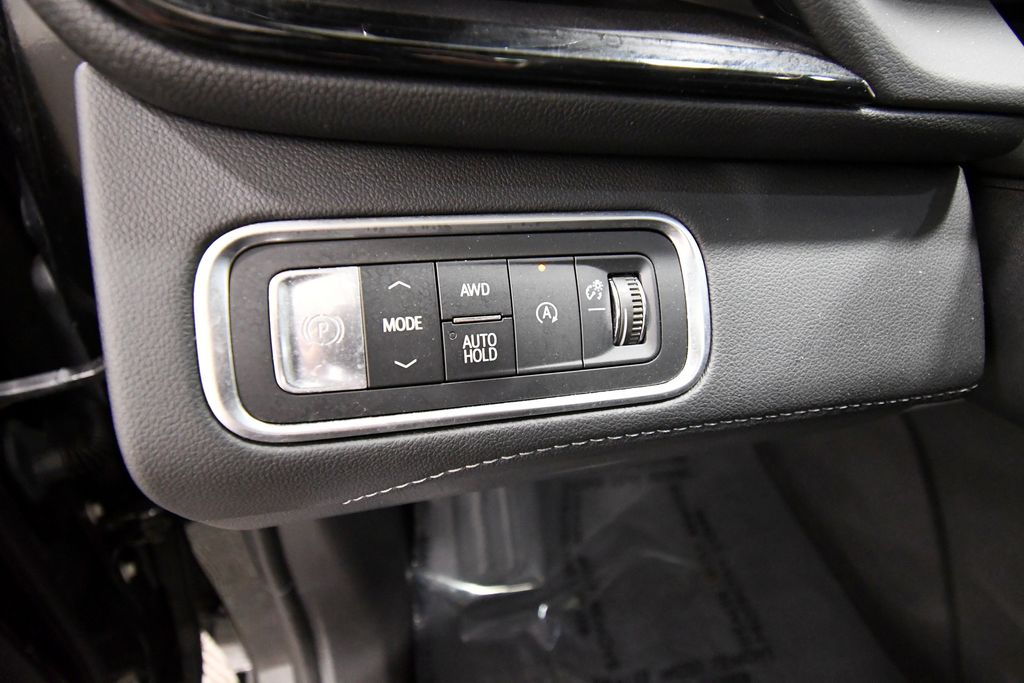 Used 2025 Buick Enclave SUV