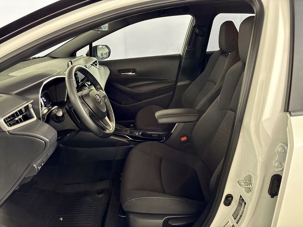 2022 Toyota Corolla Hatchback SE
