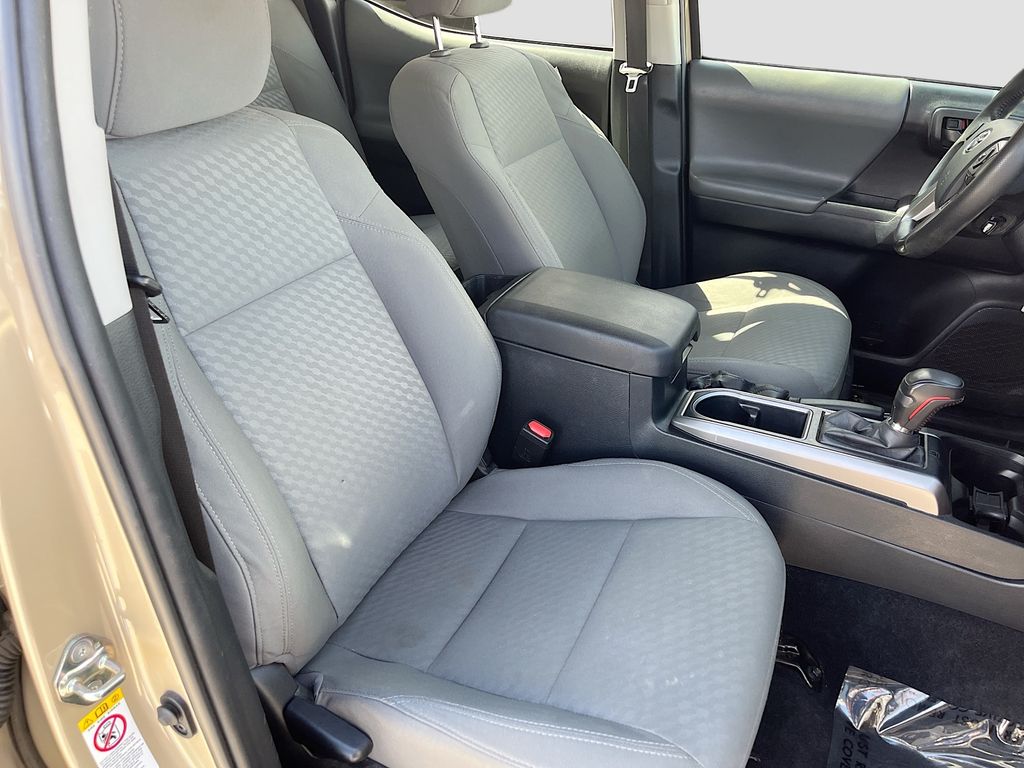 Used 2020 Brown Toyota SR5 image 26