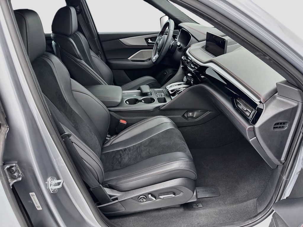 Thumbnail: 2023 Acura MDX - 20