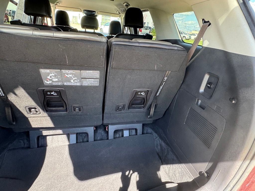 Used 2022 Kia Carnival Van