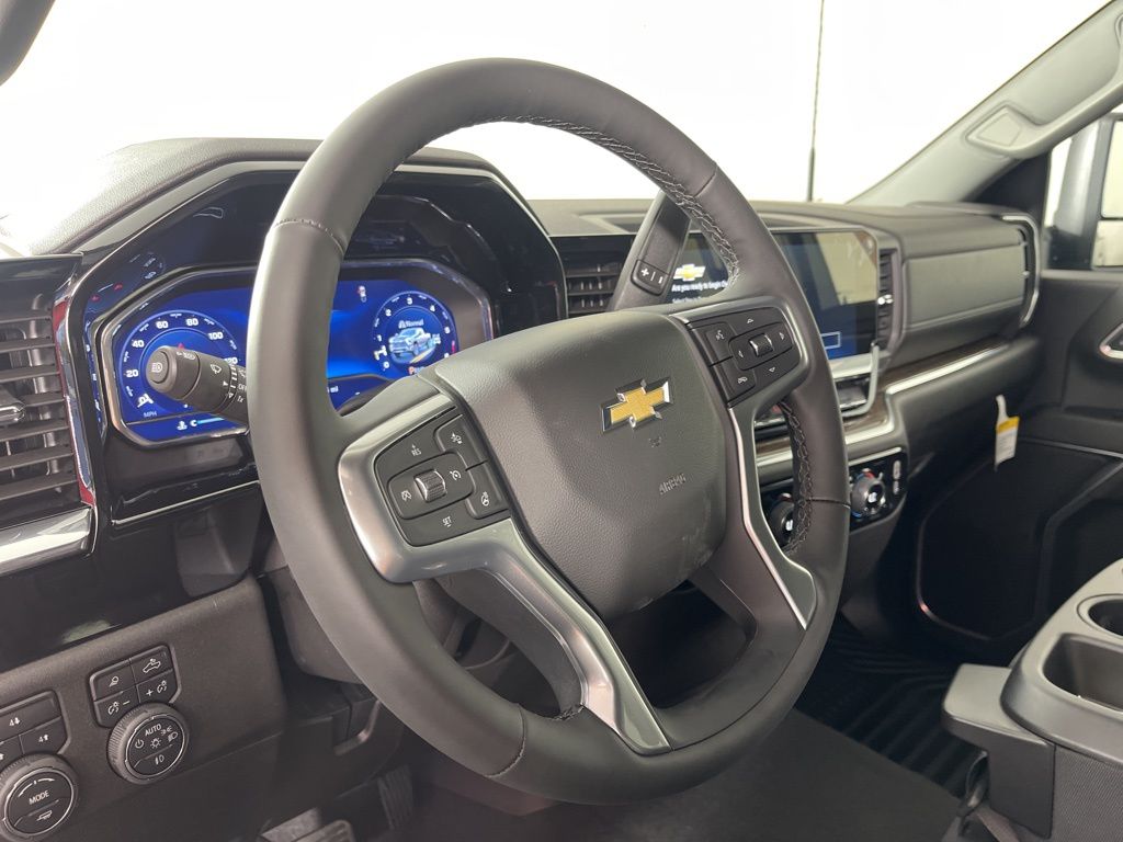 2025 Chevrolet Silverado 2500 LT 21