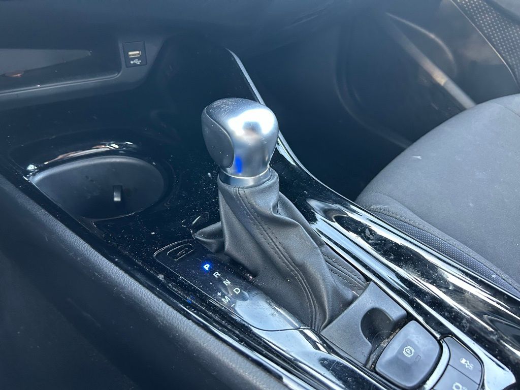 Thumbnail: 2021 Toyota C-HR - 28