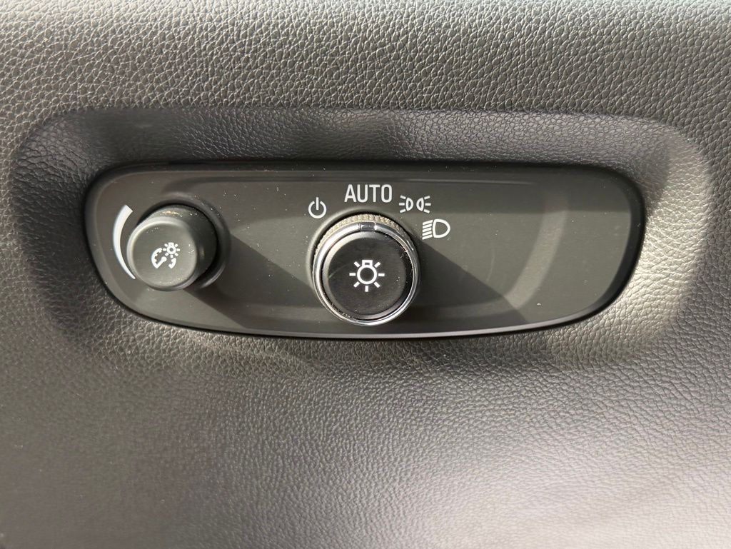 2023 Chevrolet Traverse LT Leather Black at Klick Lewis Buick Chevrolet