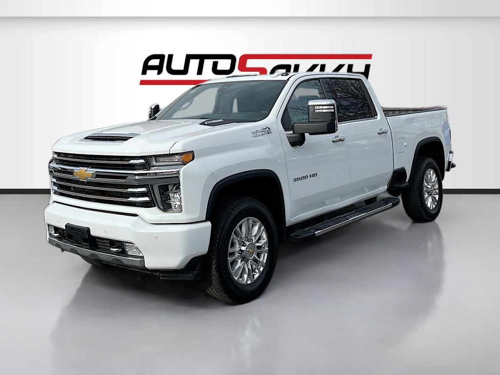 Used 2022 Summit White Chevrolet High Country image 3