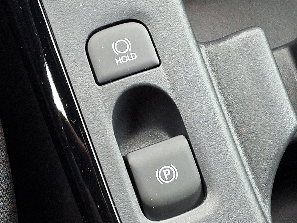 Thumbnail: 2025 Toyota Corolla - 25