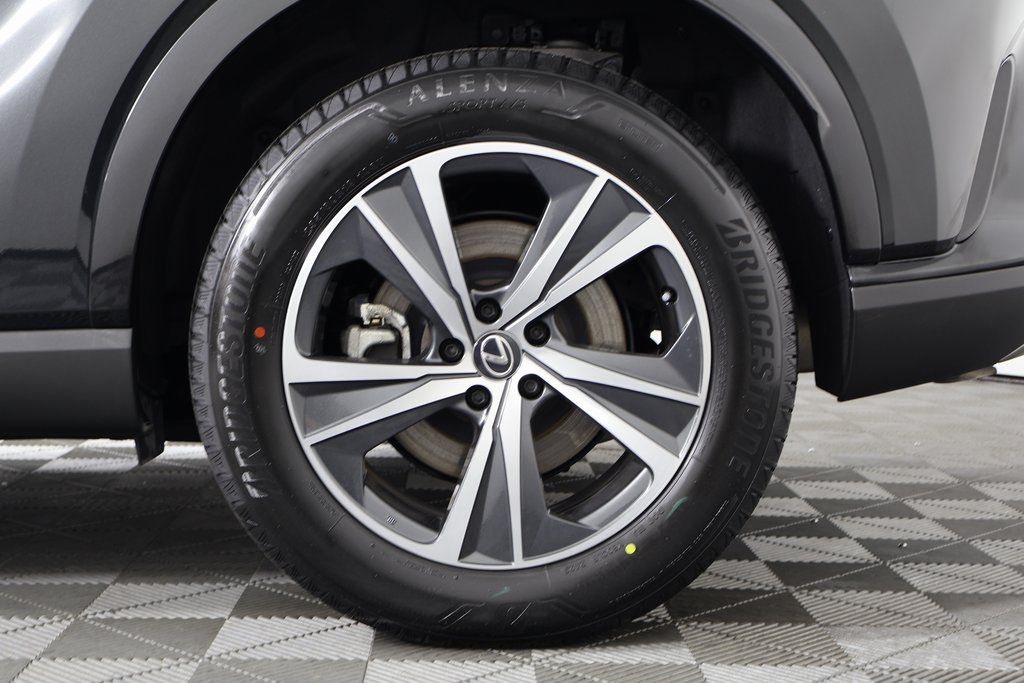 Thumbnail: 2024 Lexus RX - 16