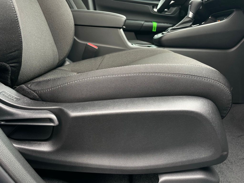 2025 Honda CR-V EX 28