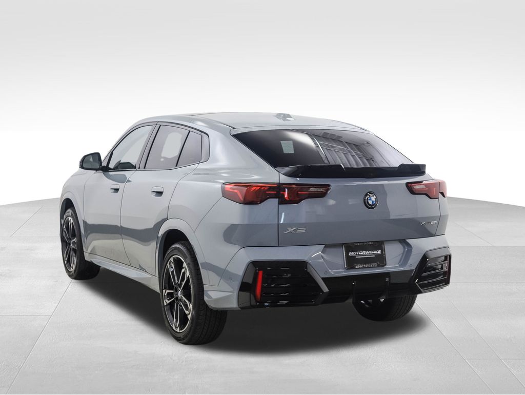 Thumbnail: 2025 BMW X2 - 3