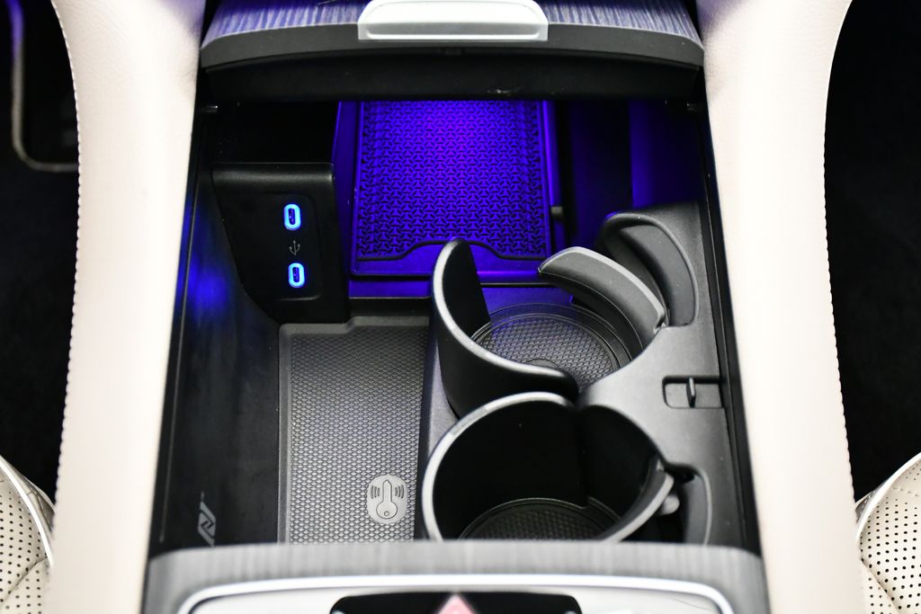 Thumbnail: 2023 Mercedes-Benz EQS - 27