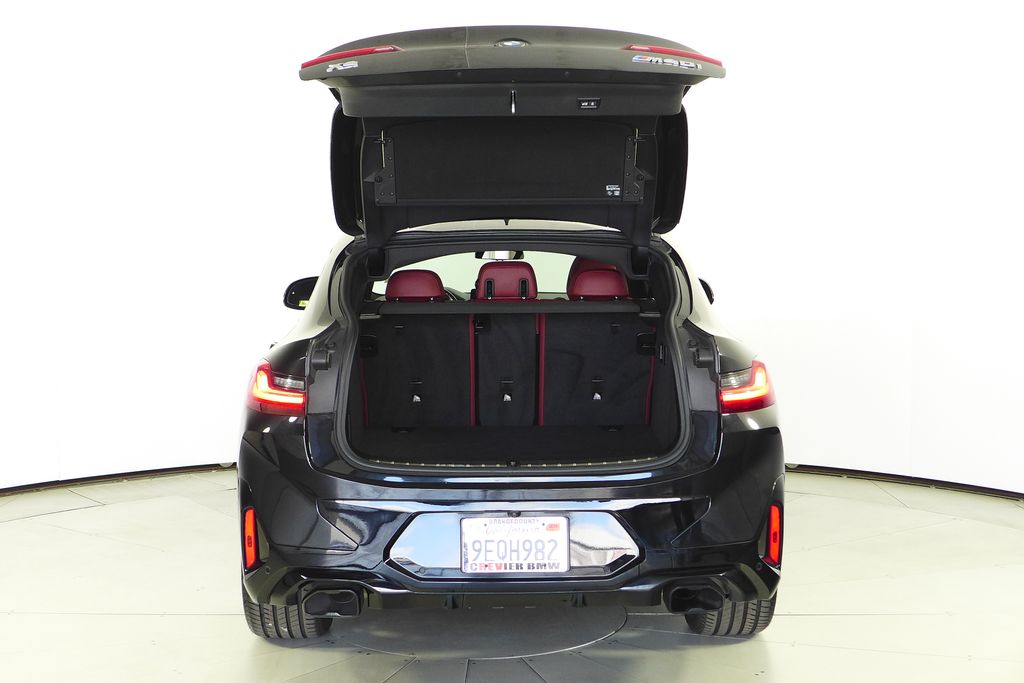 Thumbnail: 2023 BMW X4 - 10