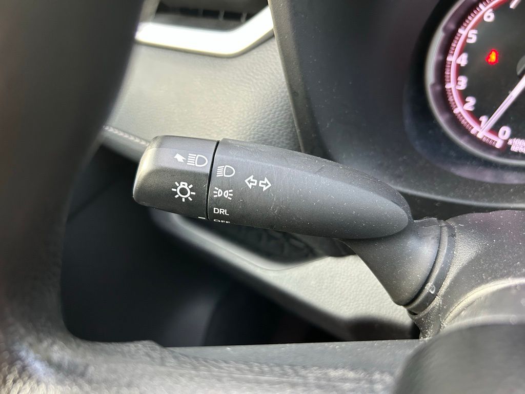2024 Toyota RAV4 LE 21