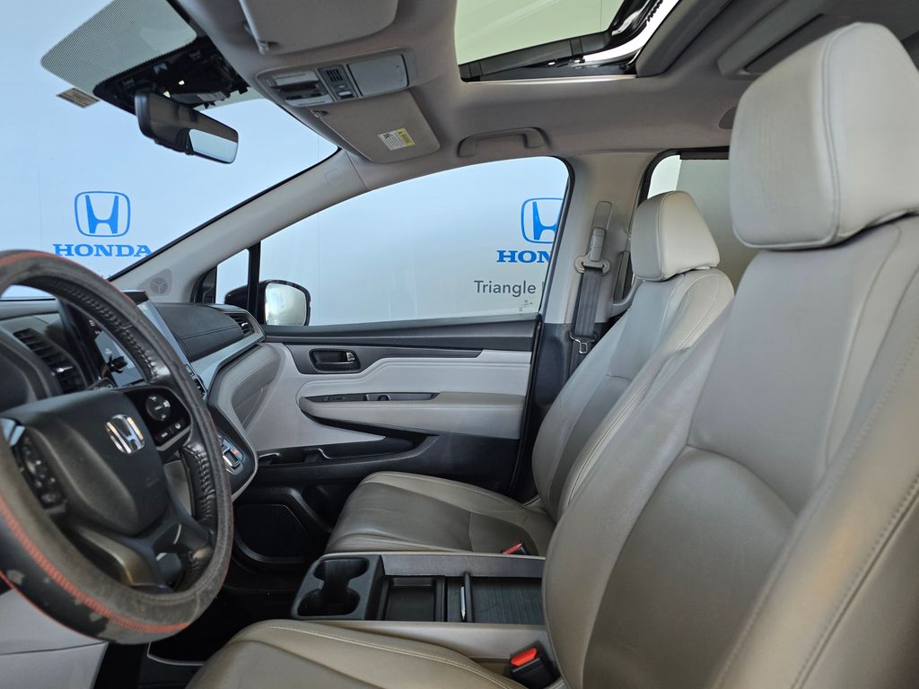 Thumbnail: 2019 Honda Odyssey - 10