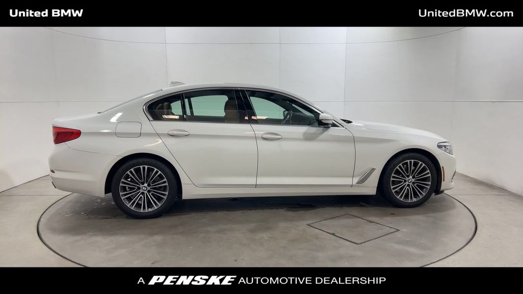2019 BMW 5 Series 540i 9