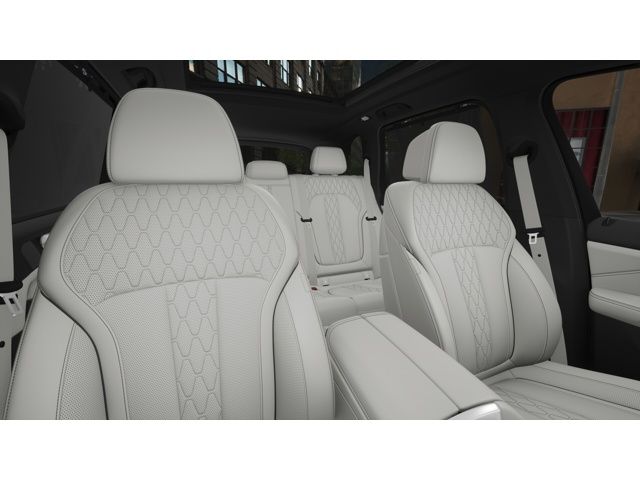 Thumbnail: 2026 BMW X5 - 11