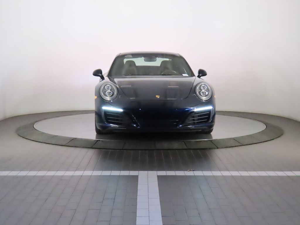 Thumbnail: 2017 Porsche 911 - 10