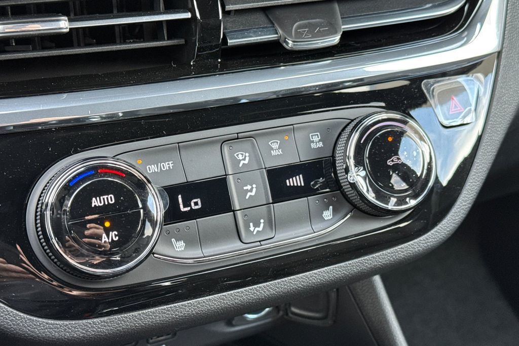 new 2026 Buick Envista car, priced at $29,448