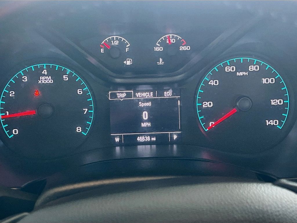 Used 2022 Gray Chevrolet LT image 12