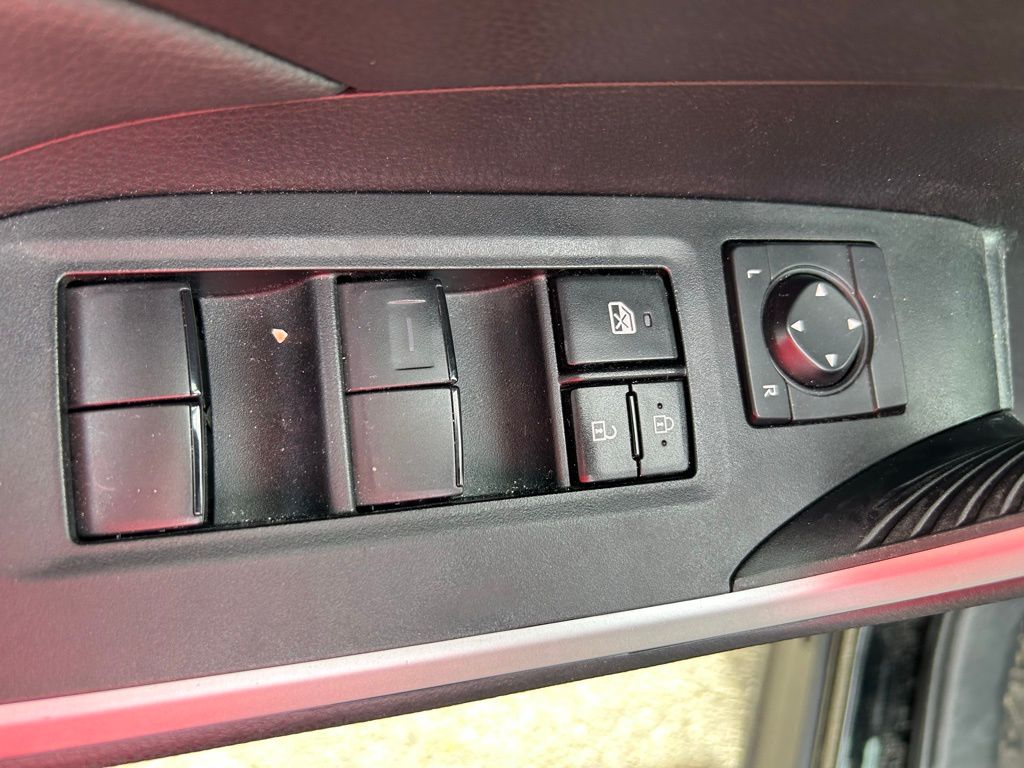 Thumbnail: 2025 Toyota RAV4 - 15