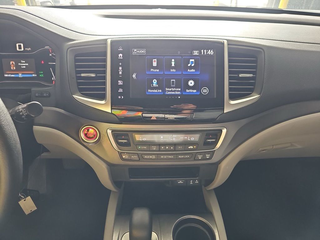 2018 Honda Pilot EX 14