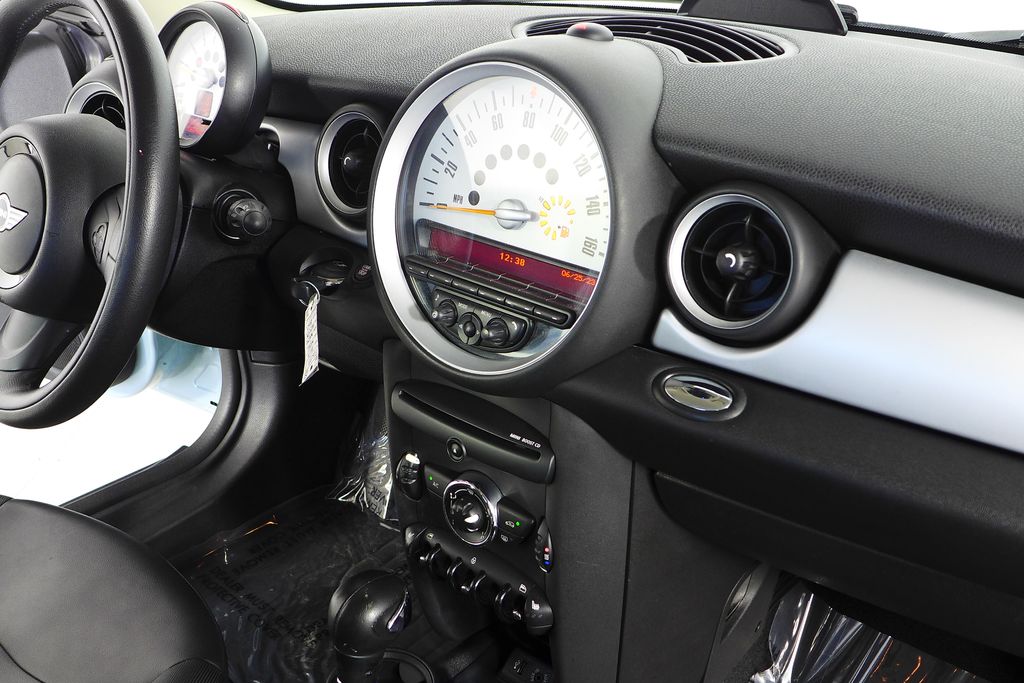 Thumbnail: 2013 MINI Cooper - 15