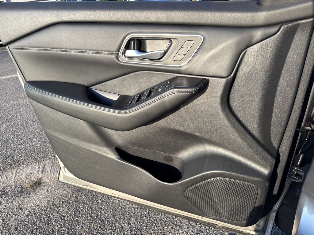 Used 2026 Nissan Rogue SUV