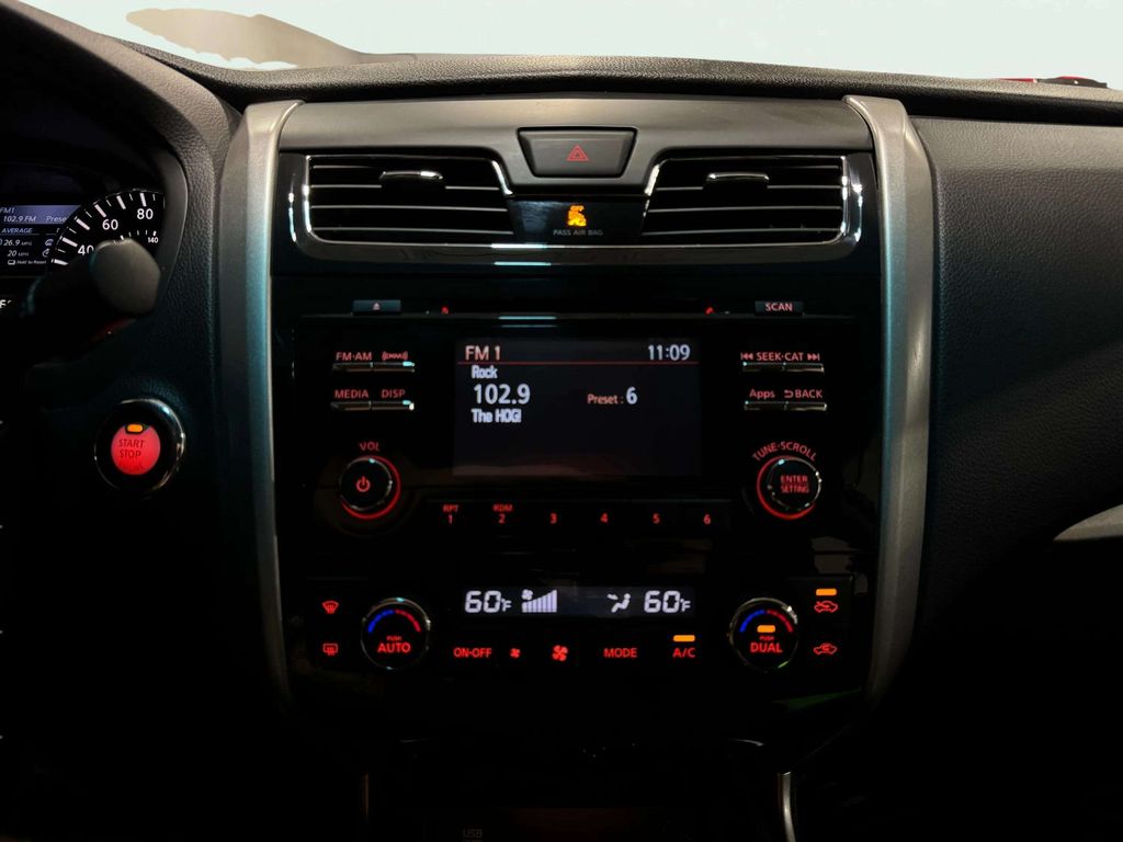 Used 2015 Java Metallic Nissan 2.5 SV image 13