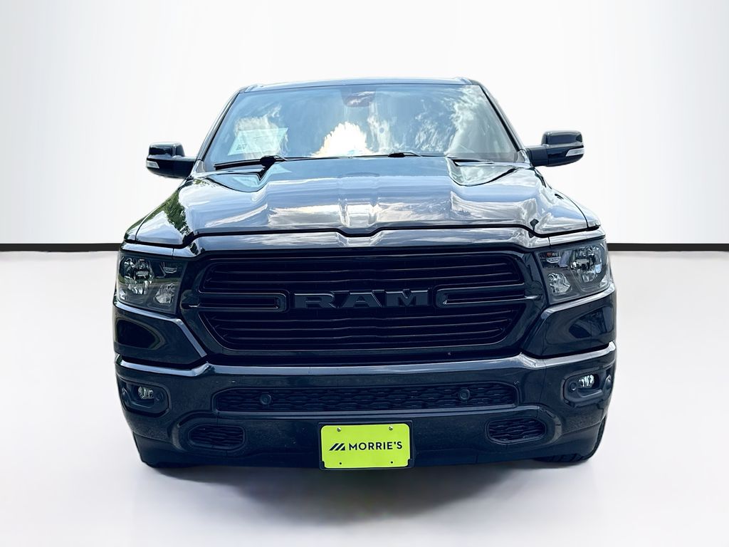 View vehicle photo 2