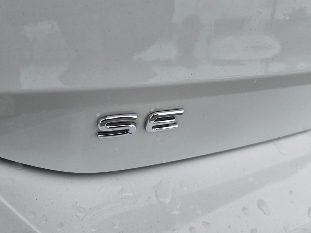 2022 Volkswagen Taos - $17,900