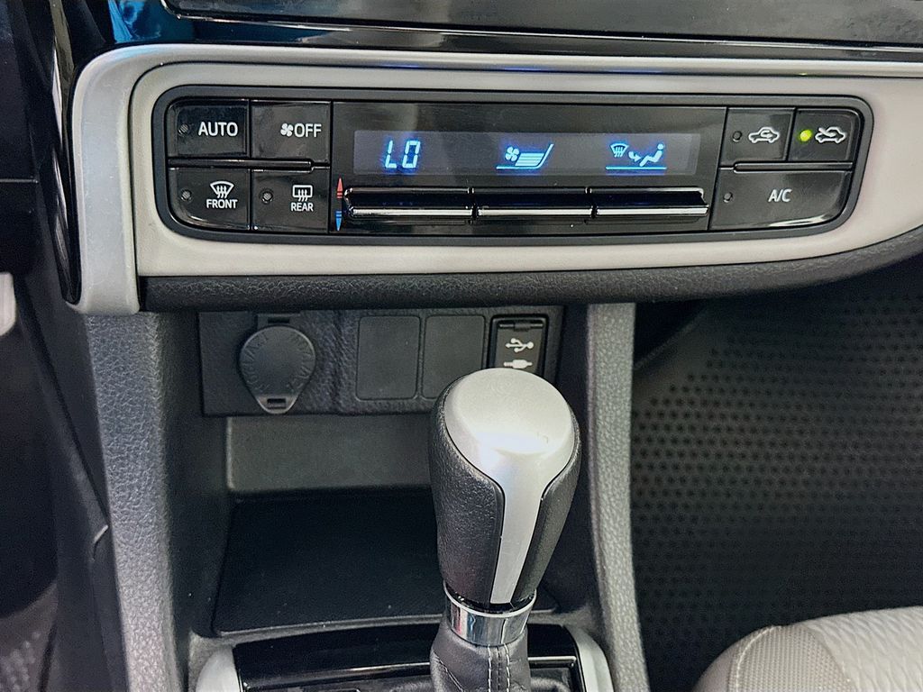 Thumbnail: 2017 Toyota Corolla - 14