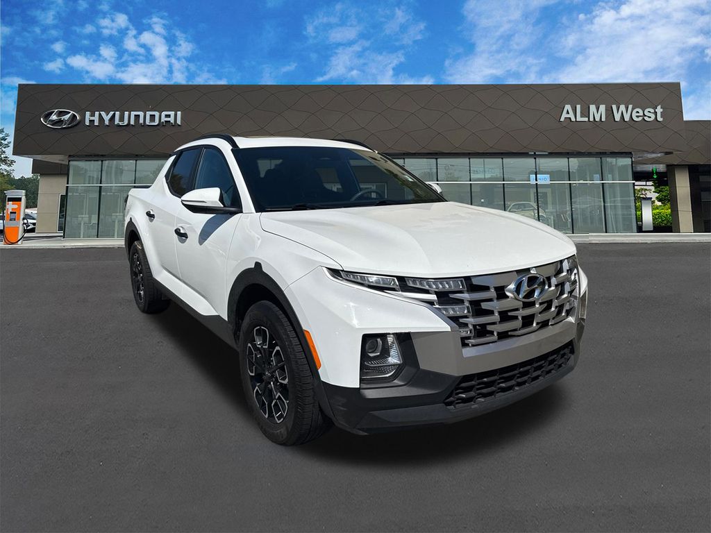 Used 2023 White Hyundai SEL image 3
