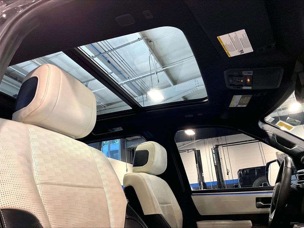 2024 Toyota Sequoia — photo 23