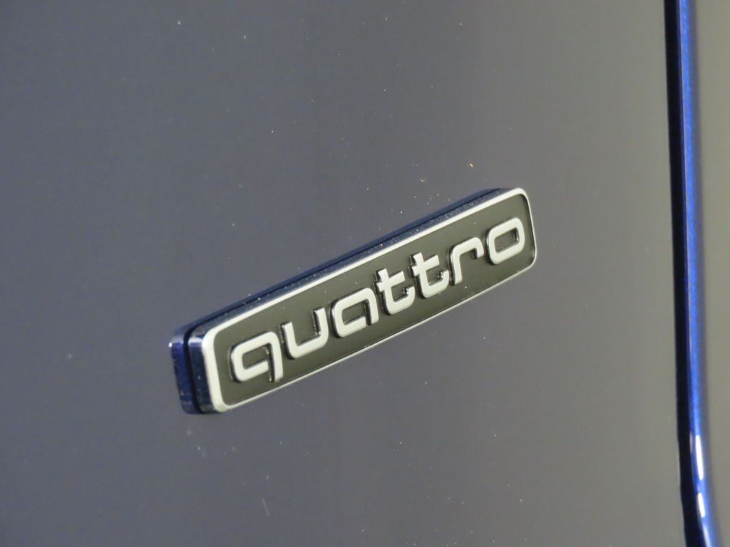 Thumbnail: 2026 Audi Q3 - 10