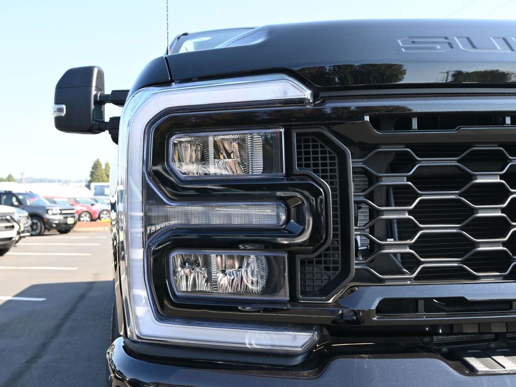 2026 Ford F-350 XLT photo 14
