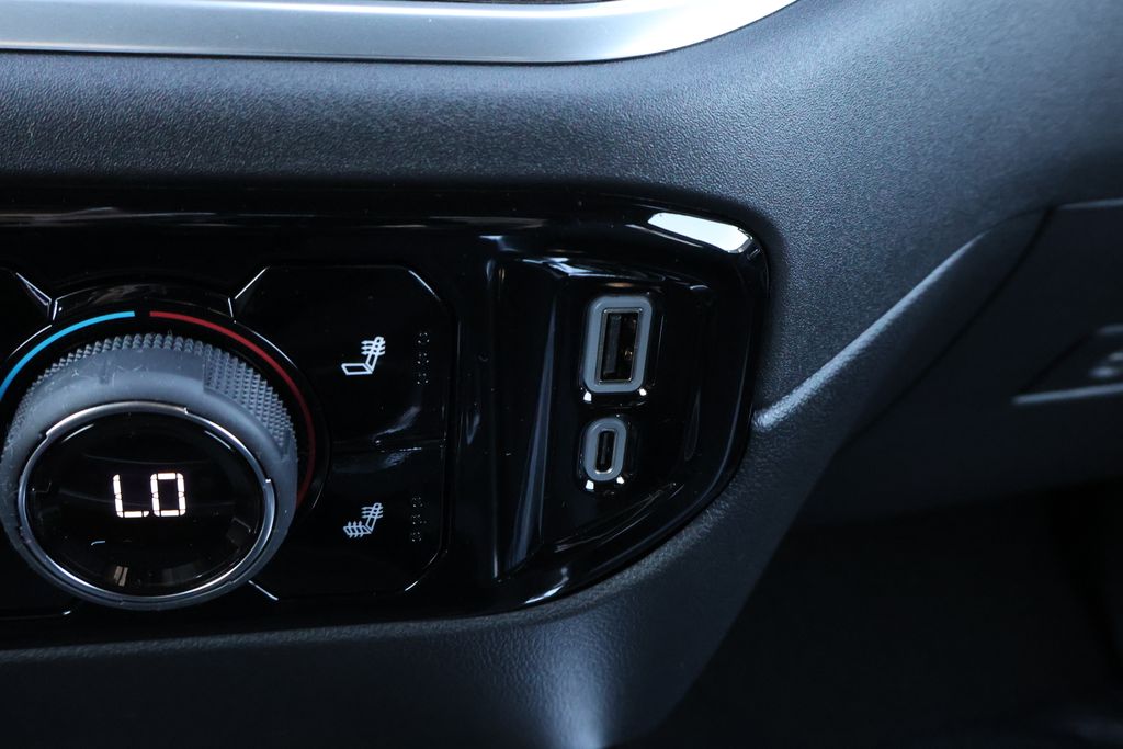 Thumbnail: 2026 Chevrolet Silverado 2500 - 28