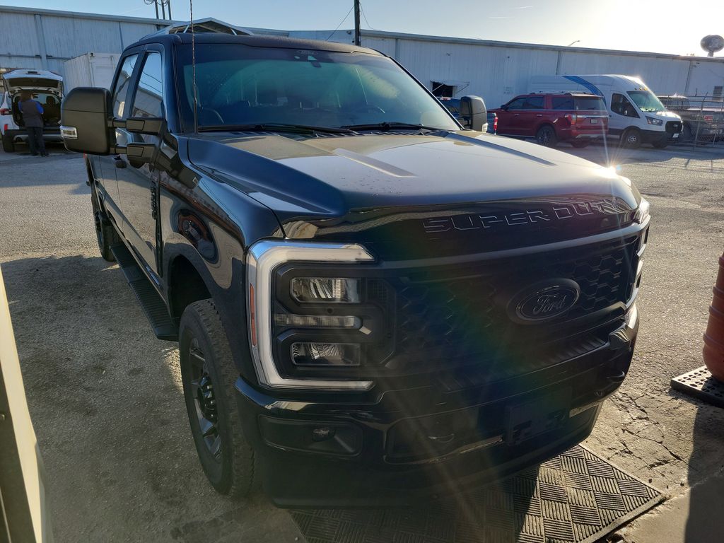 Black Metallic 2024 Ford F-250 Super Duty XL Crew Cab 4WD Pickup Truck Four-Wheel Drive Automatic