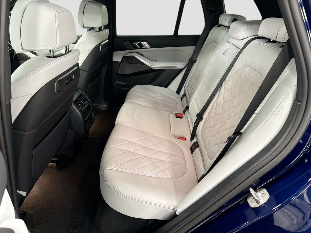 Thumbnail: 2026 BMW X5 - 20