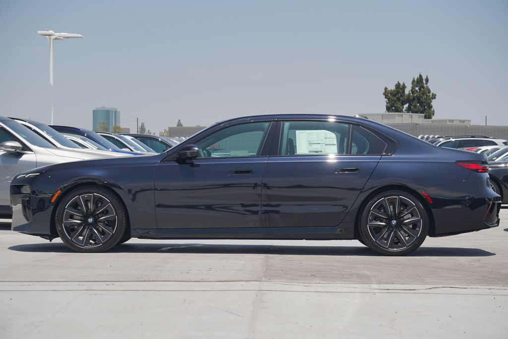 2025 BMW 7 Series 740i xDrive 4