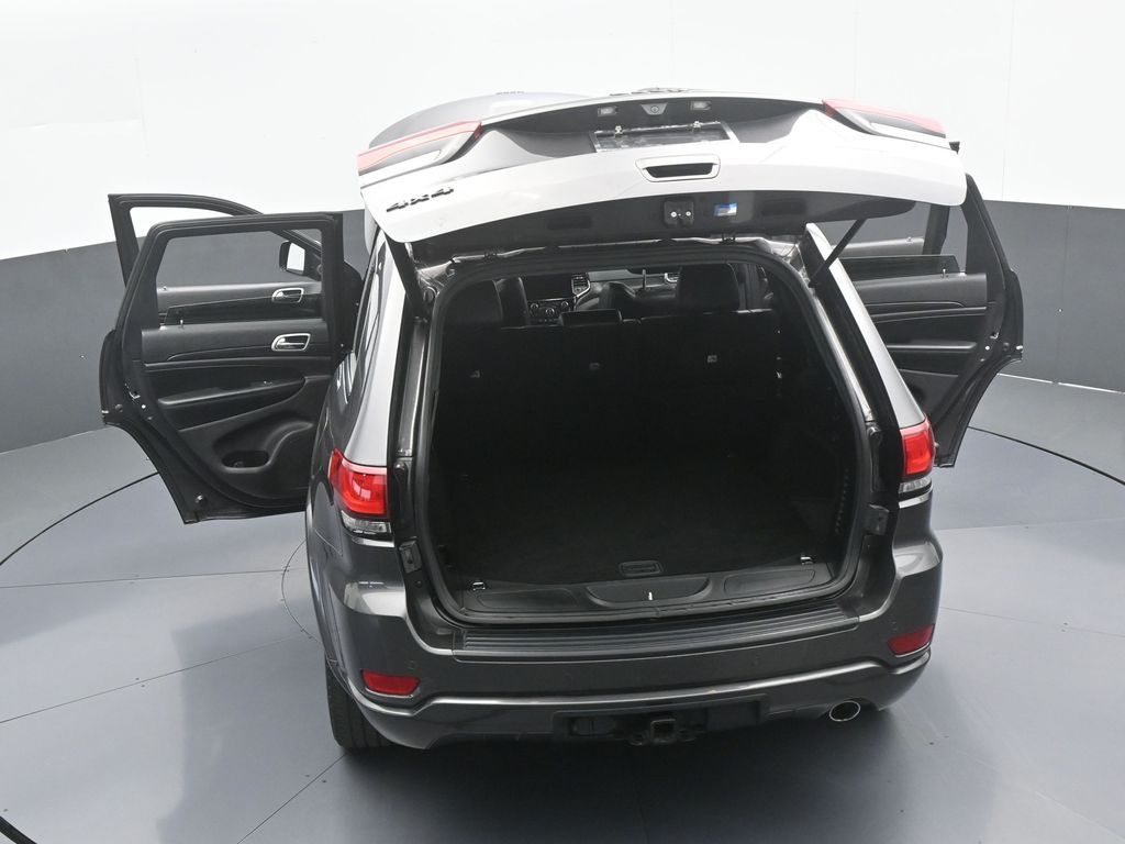 Used 2019 Granite Crystal Metallic Clearcoat Jeep Altitude image 60