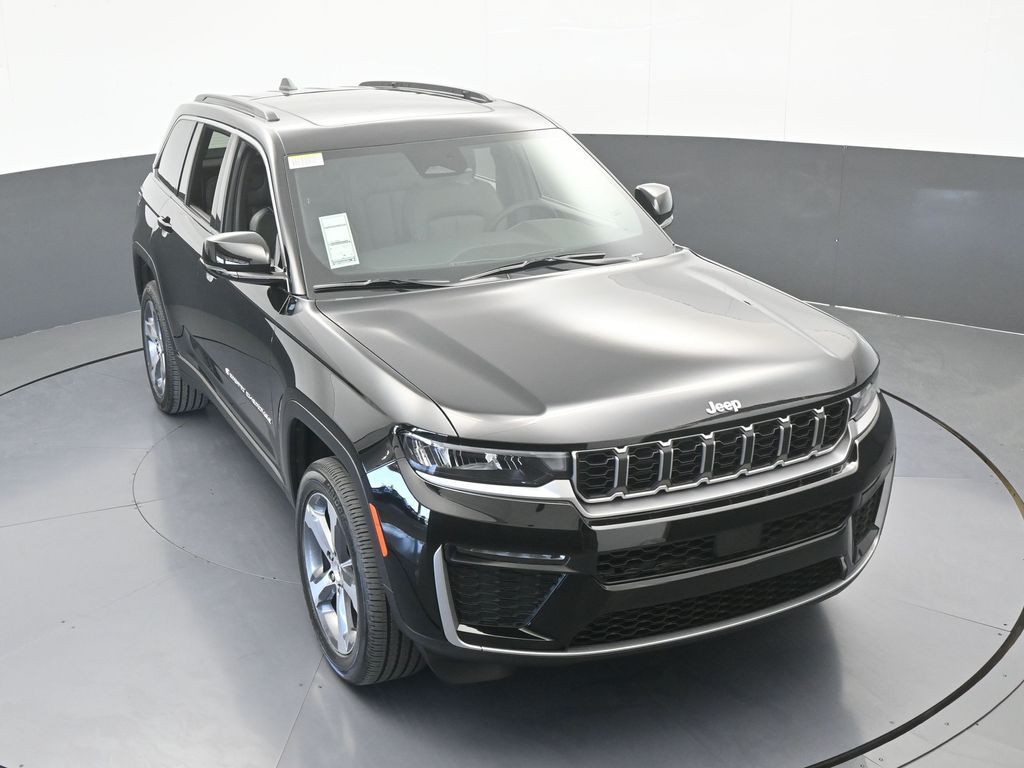 New 2026 Diamond Black Crystal Pearlcoat Jeep Limited image 50
