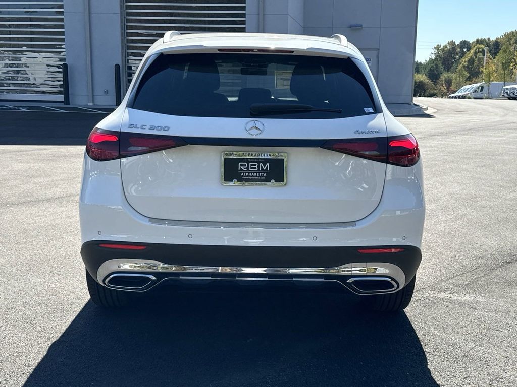 2024 Mercedes-Benz GLC GLC 300 6