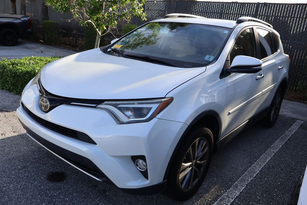 Thumbnail: 2018 Toyota RAV4 - 2