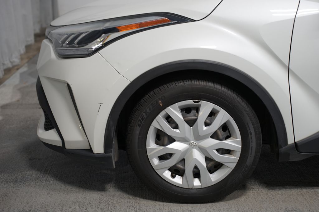 2021 Toyota C-HR LE 5