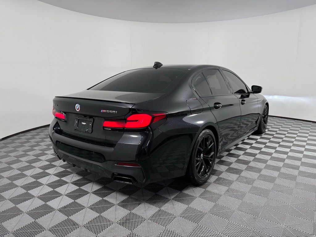 Thumbnail: 2023 BMW 5 Series - 5