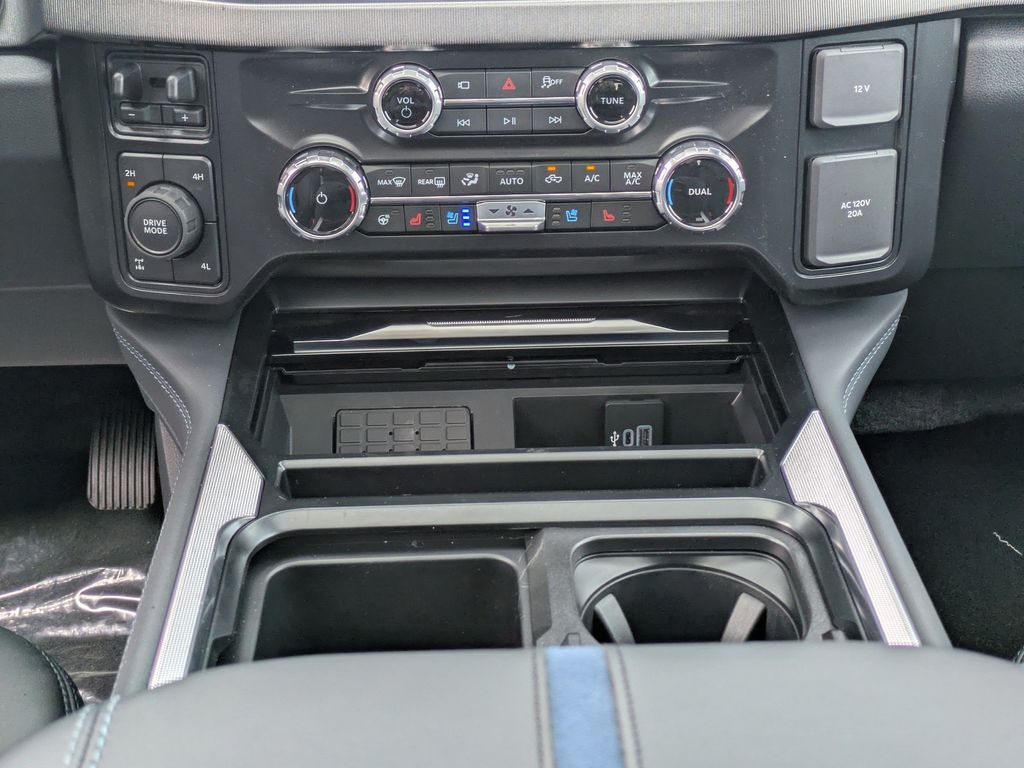 2026 Ford F-350 Super Duty Platinum