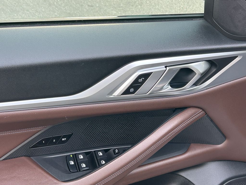 Thumbnail: 2023 BMW i4 - 12