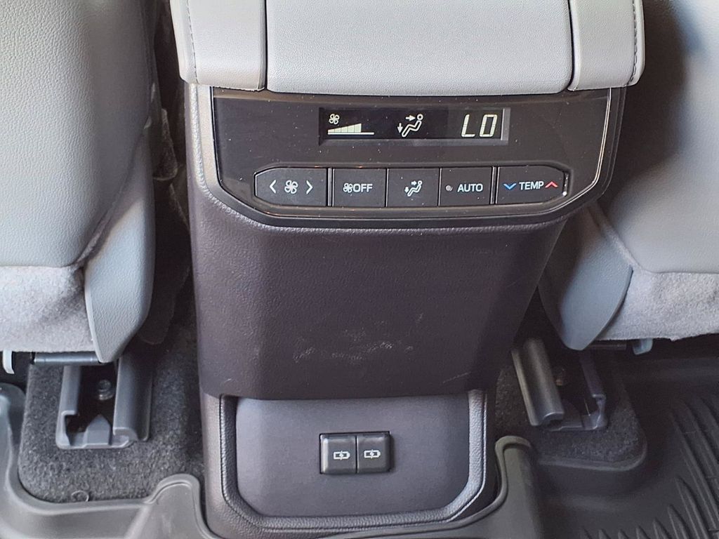 Used 2026 Toyota Highlander SUV