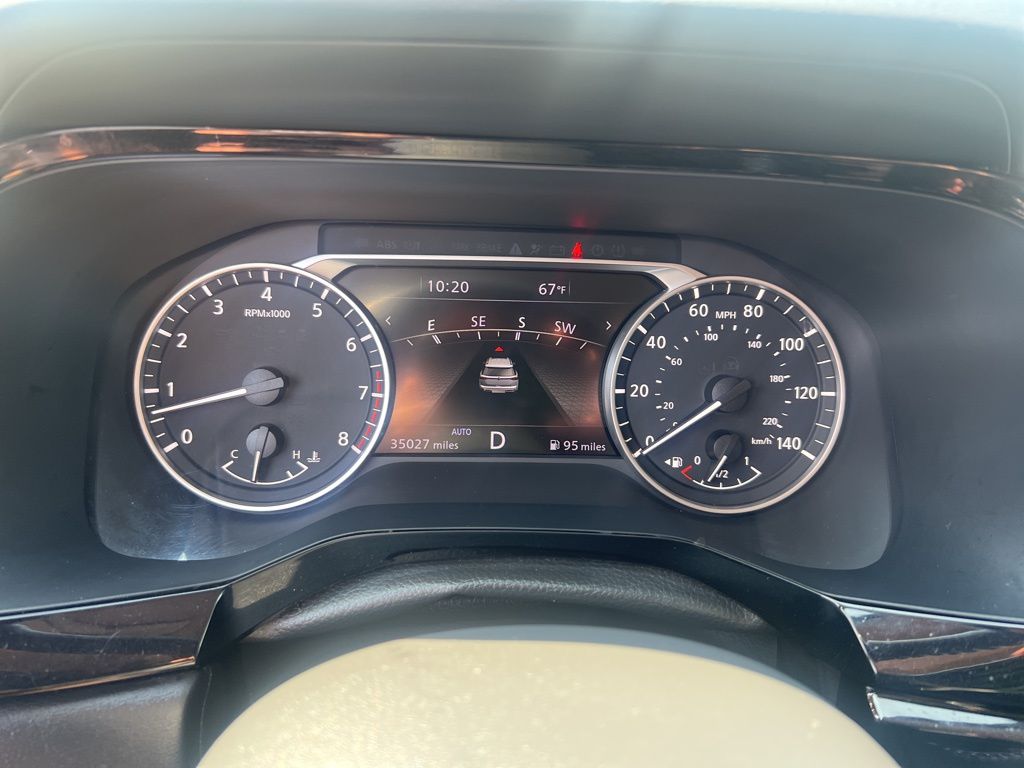 2023 Nissan Pathfinder SL photo